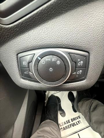 Photo of 2017 Magnetic Metallic Ford Escape