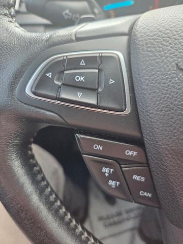 Photo of 2018 Blue Ford Escape