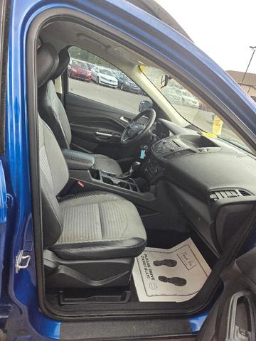 Photo of 2018 Blue Ford Escape