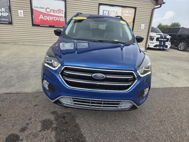 Photo of 2018 Blue Ford Escape