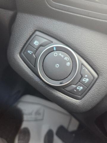 Photo of 2018 Blue Ford Escape