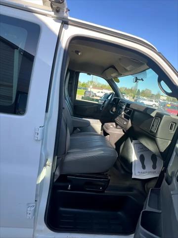 Photo of 2012 Summit White Chevrolet Express 2500