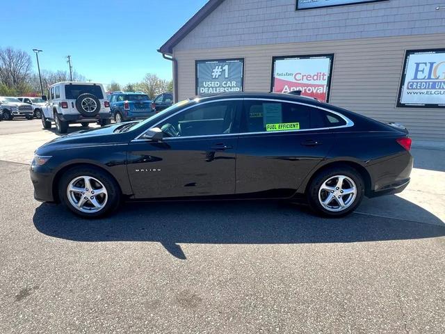 Photo of 2018 Mosaic Black Metallic Chevrolet Malibu