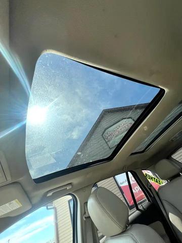 Photo of 2013 White Ford Edge