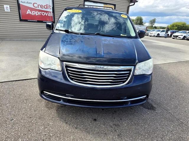 Photo of 2013 True Blue Pearlcoat Chrysler Town & Country