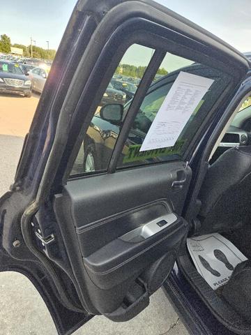 Photo of 2017 True Blue Pearl Jeep Compass
