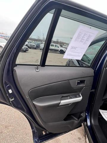 Photo of 2011 Blue Ford Edge