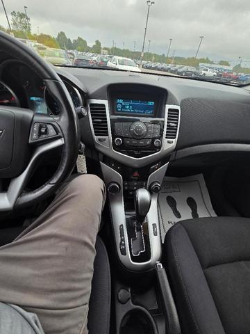 Photo of 2013 Summit White Chevrolet Cruze