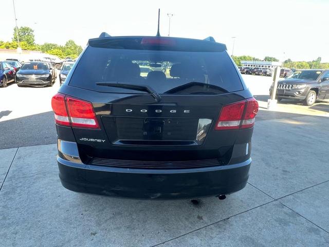 Photo of 2013 Brilliant Black Crystal Pearlcoat Dodge Journey