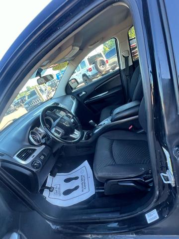 Photo of 2013 Brilliant Black Crystal Pearlcoat Dodge Journey