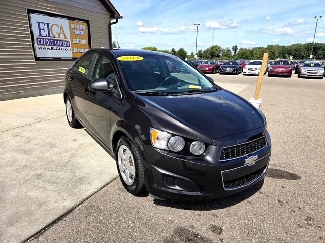 Photo of 2014 Mocha Bronze Metallic Chevrolet Sonic