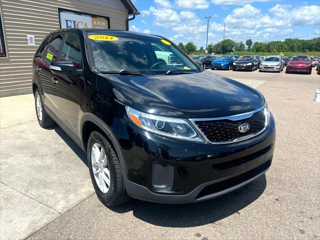 Photo of 2014 Ebony Black Kia Sorento