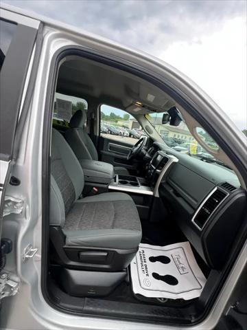 Photo of 2015 Bright Silver Metallic Clearcoat RAM 1500