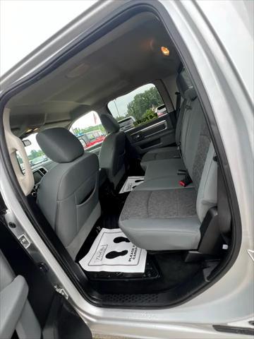 Photo of 2015 Bright Silver Metallic Clearcoat RAM 1500