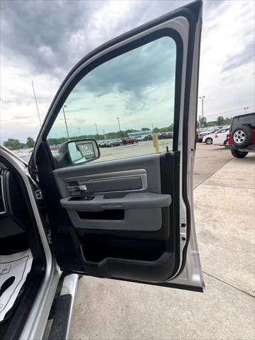 Photo of 2015 Bright Silver Metallic Clearcoat RAM 1500