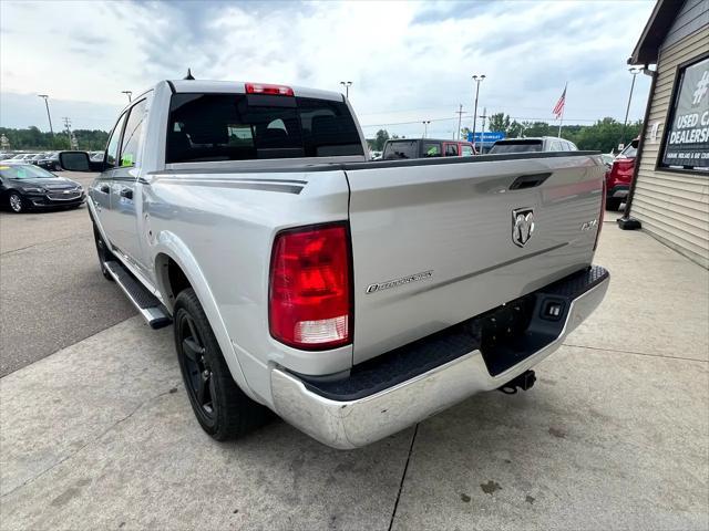 Photo of 2015 Bright Silver Metallic Clearcoat RAM 1500