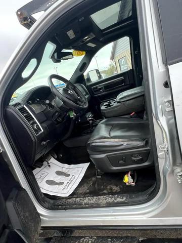 Photo of 2017 Bright Silver Metallic RAM 2500
