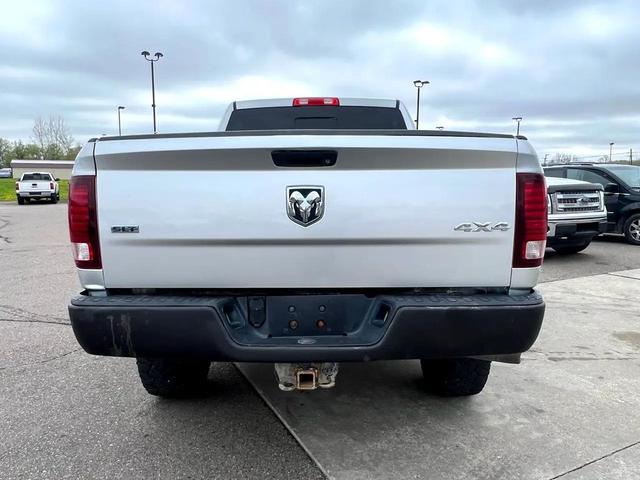 Photo of 2017 Bright Silver Metallic RAM 2500