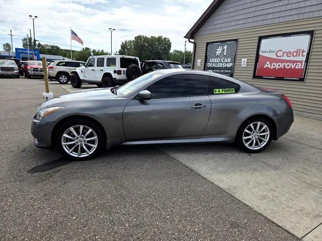 Photo of 2014 Graphite Shadow INFINITI Q60