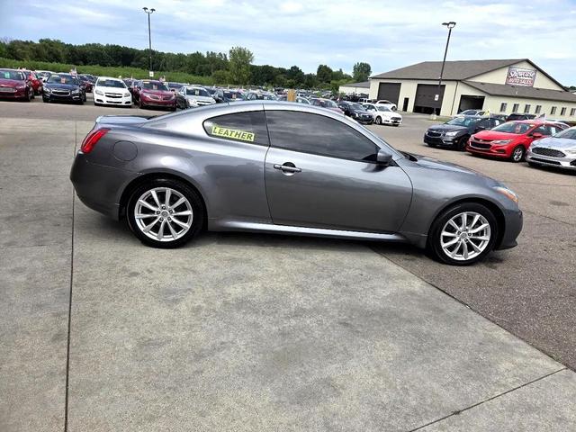 Photo of 2014 Graphite Shadow INFINITI Q60