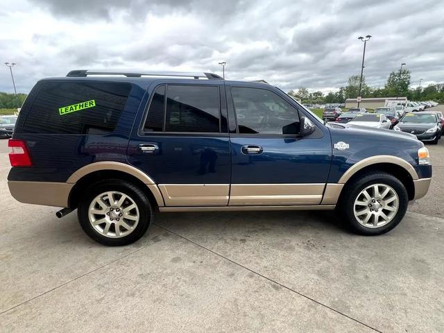 Photo of 2013 Blue Jeans Metallic Ford Expedition