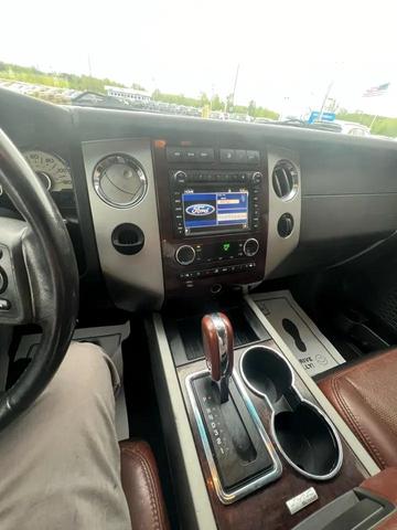 Photo of 2013 Blue Jeans Metallic Ford Expedition