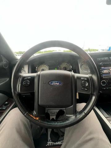 Photo of 2013 Blue Jeans Metallic Ford Expedition
