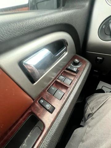 Photo of 2013 Blue Jeans Metallic Ford Expedition