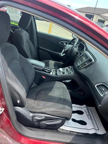 Photo of 2016 Velvet Red Pearlcoat Chrysler 200