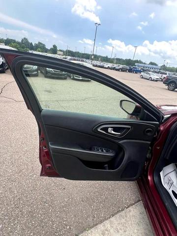 Photo of 2016 Velvet Red Pearlcoat Chrysler 200