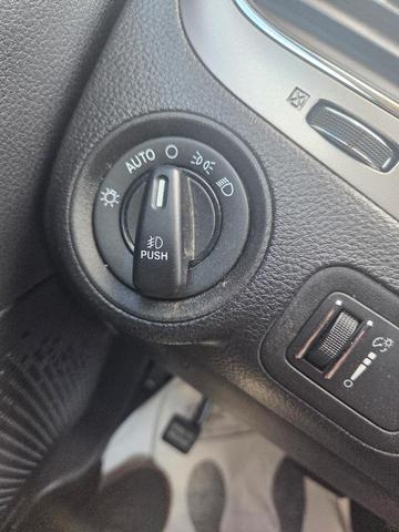 Photo of 2019 White Dodge Journey