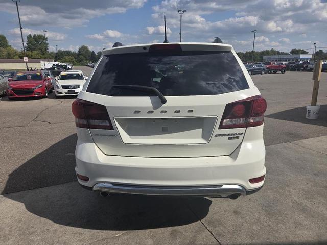Photo of 2019 White Dodge Journey
