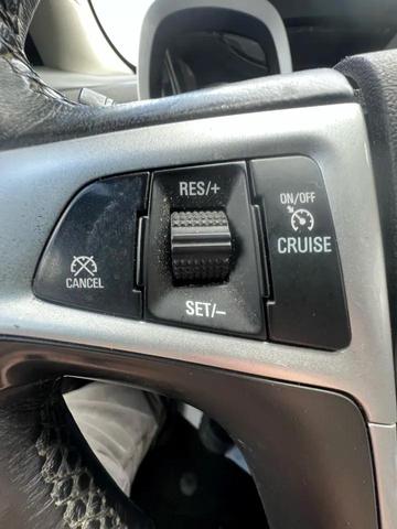Photo of 2017 White Chevrolet Equinox