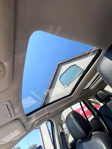 Photo of 2013 Tuxedo Black Metallic Ford Edge