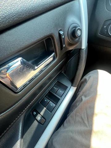 Photo of 2013 Tuxedo Black Metallic Ford Edge