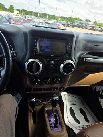 Photo of 2013 Bright White Clearcoat Jeep Wrangler Unlimited