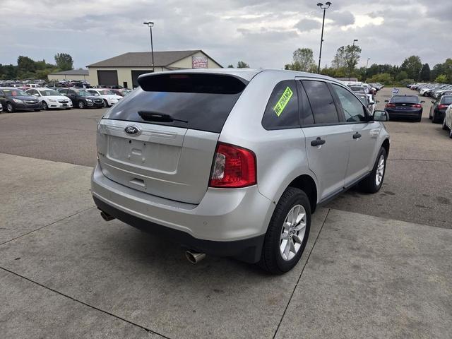 Photo of 2014 Ingot Silver Metallic Ford Edge