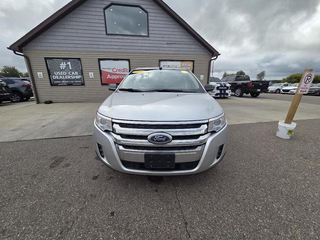 Photo of 2014 Ingot Silver Metallic Ford Edge