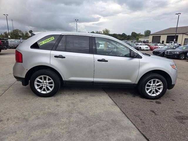 Photo of 2014 Ingot Silver Metallic Ford Edge