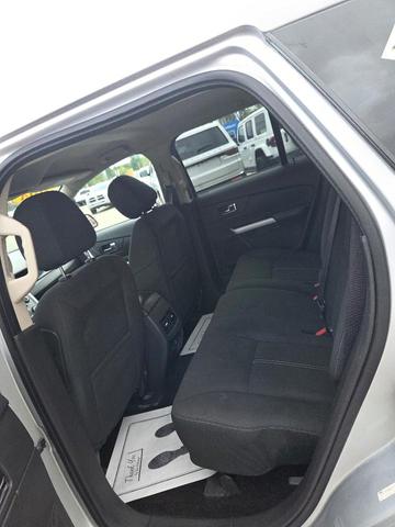 Photo of 2014 Ingot Silver Metallic Ford Edge