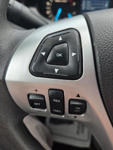 Photo of 2014 Ingot Silver Metallic Ford Edge