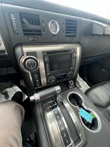 Photo of 2008 Gray Hummer H2