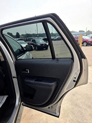 Photo of 2010 Ingot Silver Metallic Ford Edge