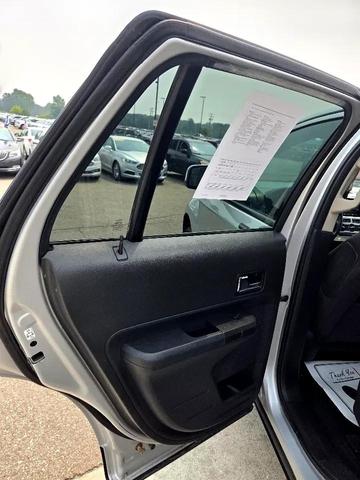 Photo of 2010 Ingot Silver Metallic Ford Edge