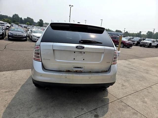 Photo of 2010 Ingot Silver Metallic Ford Edge