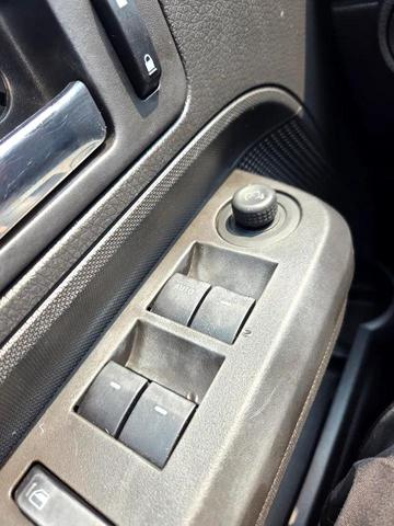 Photo of 2010 Ingot Silver Metallic Ford Edge