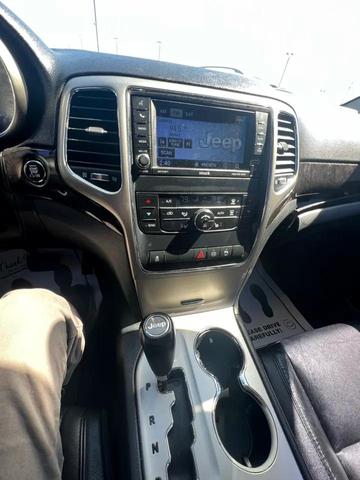 Photo of 2012 Black Jeep Grand Cherokee