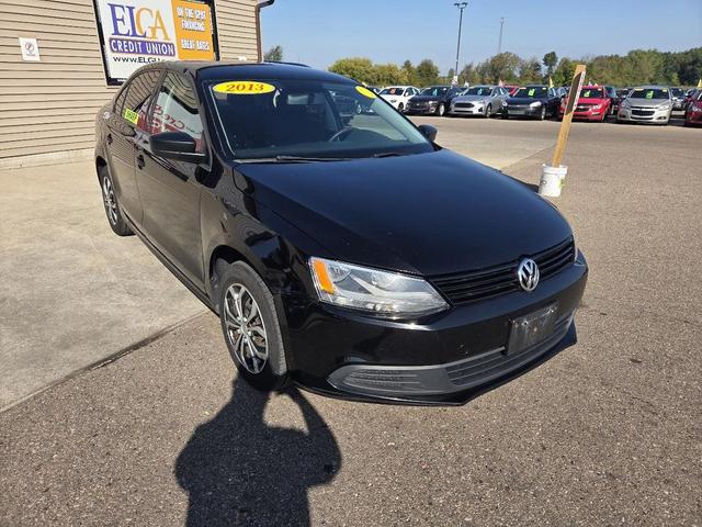 Photo of 2013 Black Uni Volkswagen Jetta