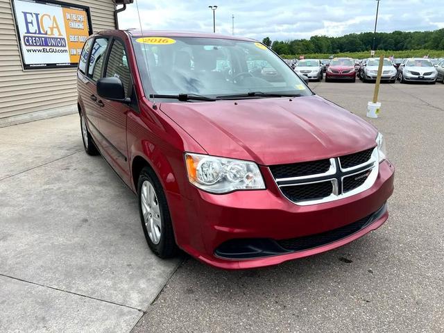 Photo of 2016 Red Dodge Grand Caravan