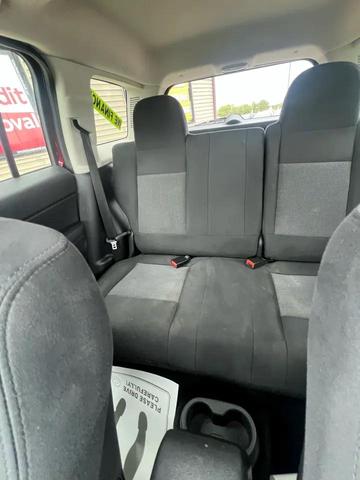 Photo of 2013 Burgundy Jeep Patriot